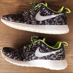 Nike Roshe Shoes